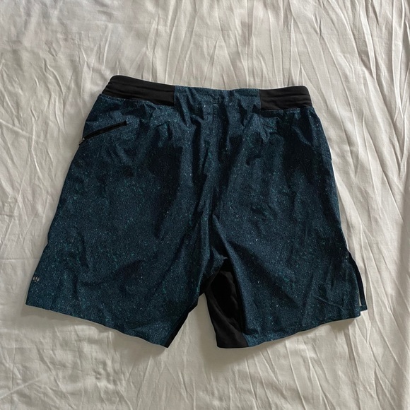 Lululemon shorts - Picture 3 of 4